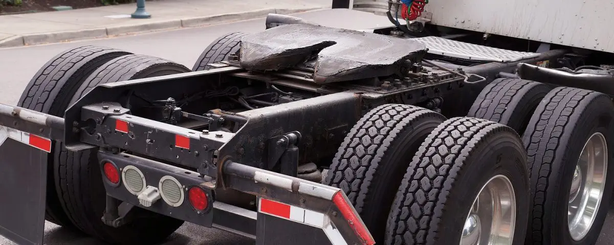 Apprenez a conduire un camion semi remorque