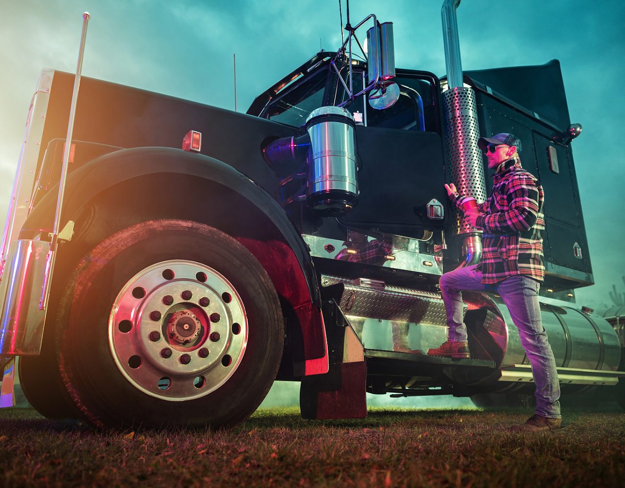 Cours de camion obligatoire - Ecole de conduite camion lourd par ...